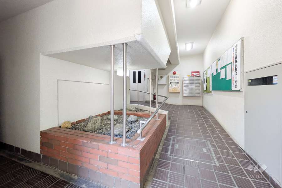 エントランス内