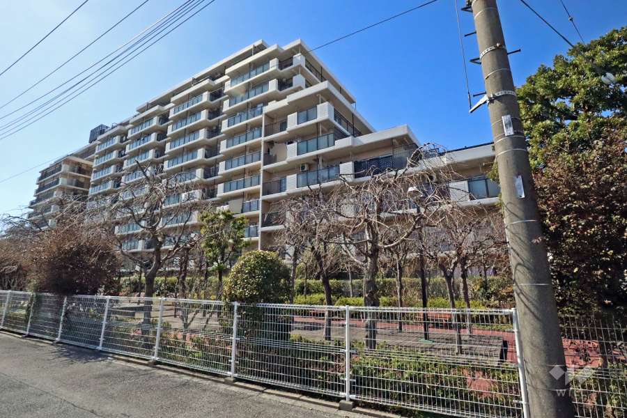 ガーデンプラザ柴又弐番館の外観（東側から）