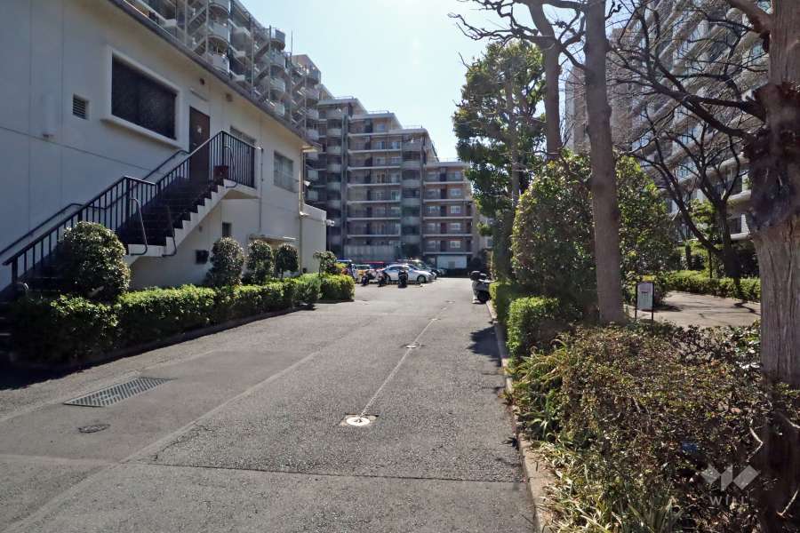 駐車場の出入り口