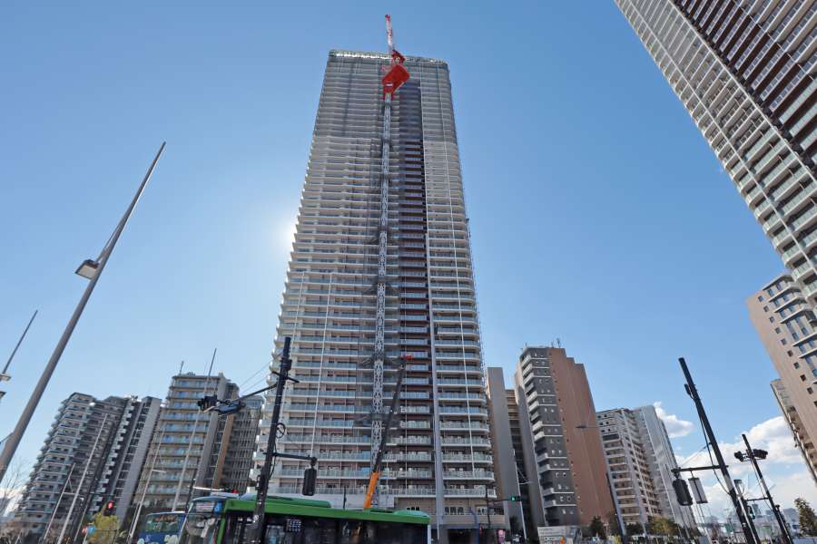 晴海フラッグスカイデュオパークビレッジT棟の外観(北側から)※2025年2月現在、建築中