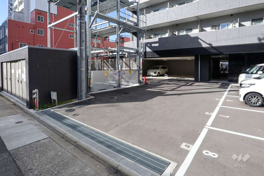 駐車場の出入口