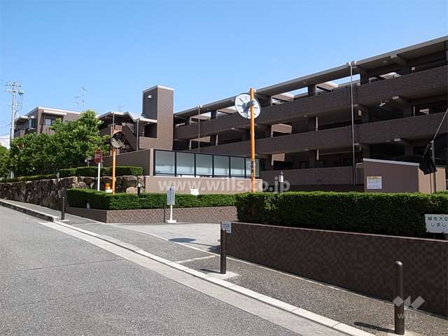 グランステイツ豊中本町寿楽荘の外観（北西側から）
