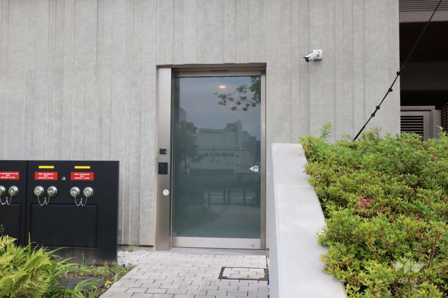 駐輪場の出入口