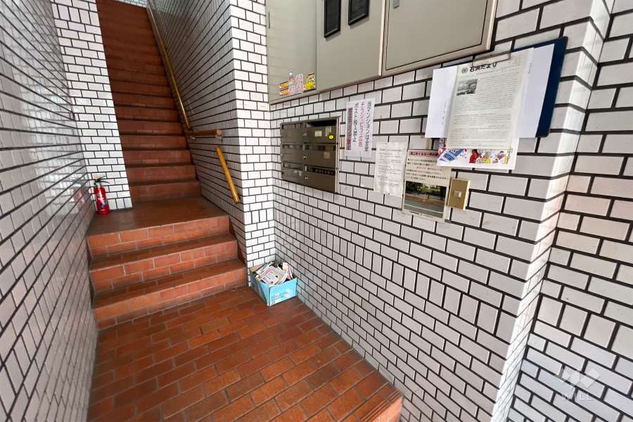 エントランスホール