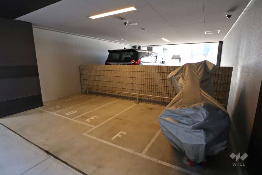 屋内に設けられたバイク置場
