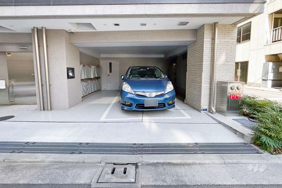 敷地内駐車場（屋内平面式）