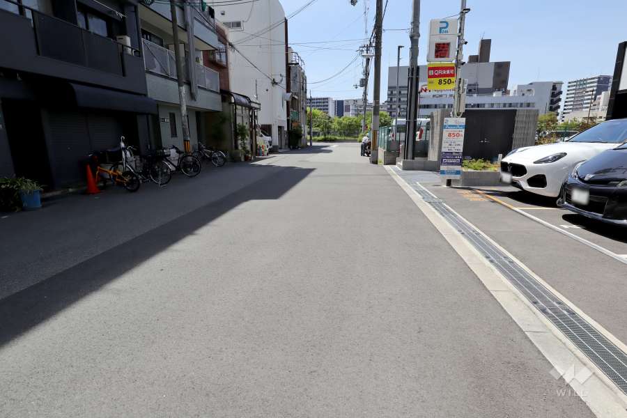 敷地南側の前面道路　