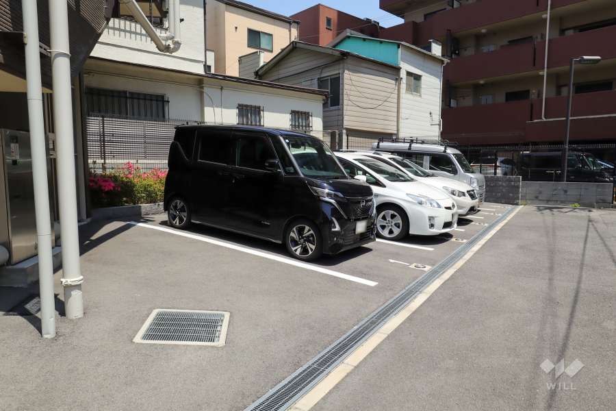 敷地内駐車場（屋外平面式）