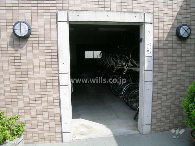 駐輪場（屋内）