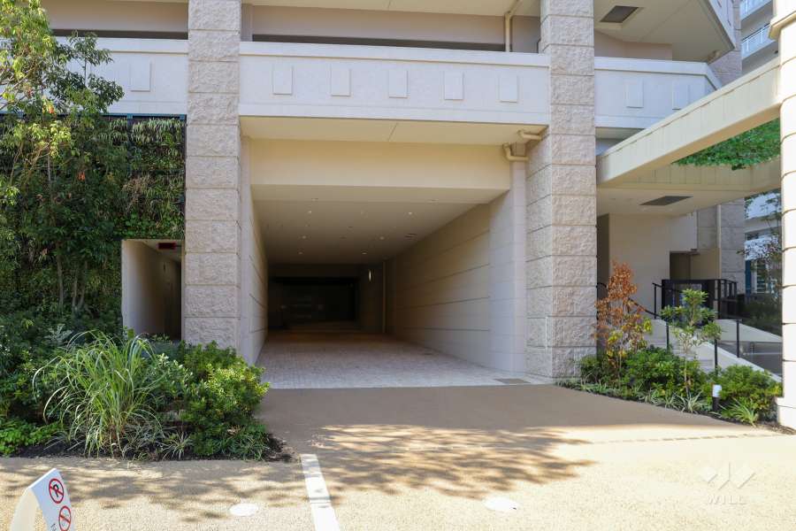 駐車場の出入口