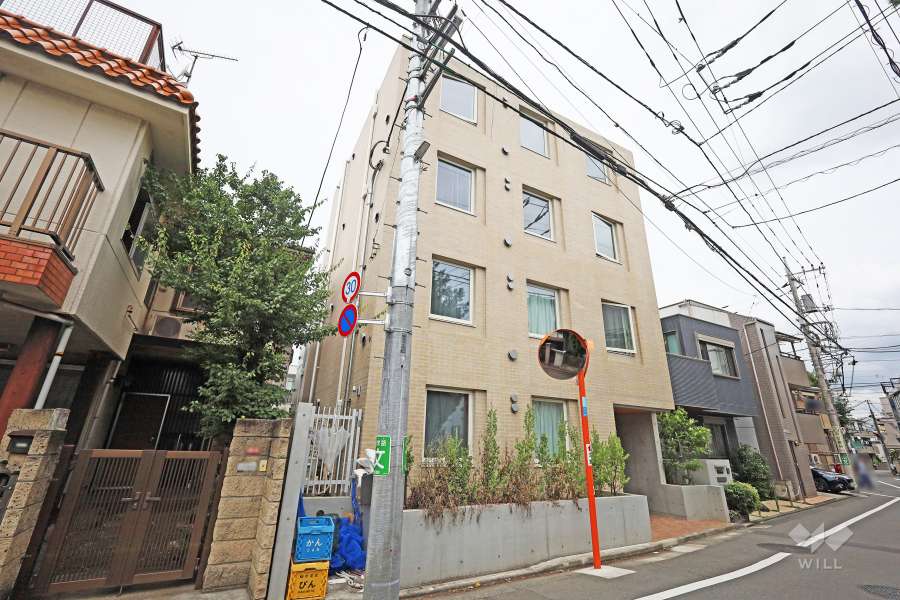 マキシブベーシック笹塚の外観（南西側から）