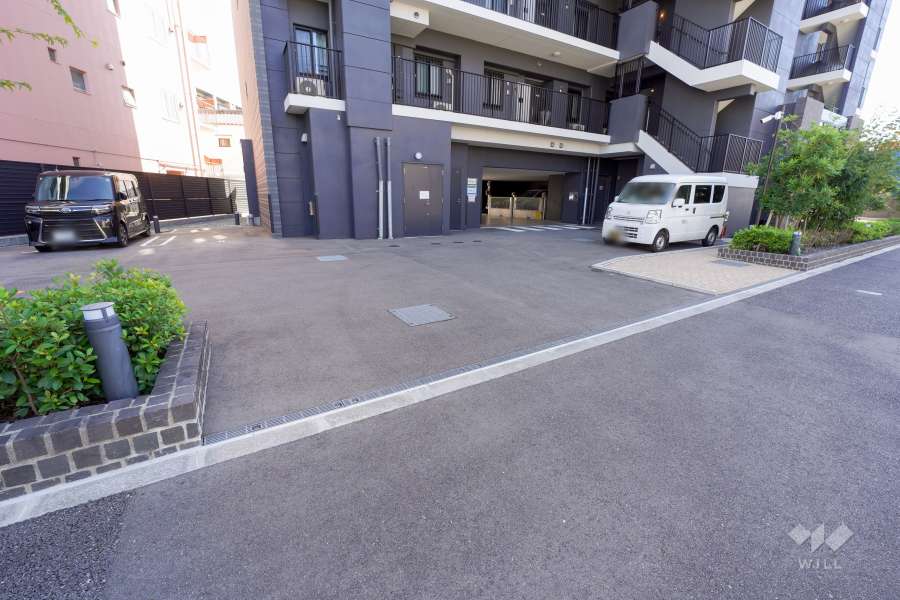 敷地内駐車場（屋外平面式）