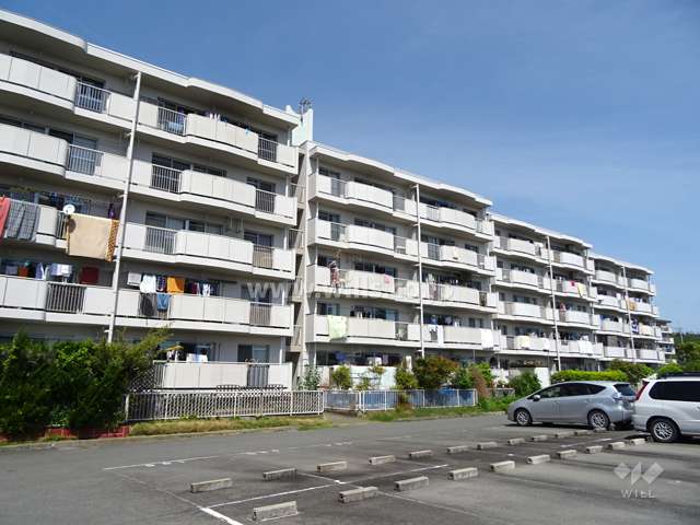 陽和台第4住宅8号棟の外観（南西側から）