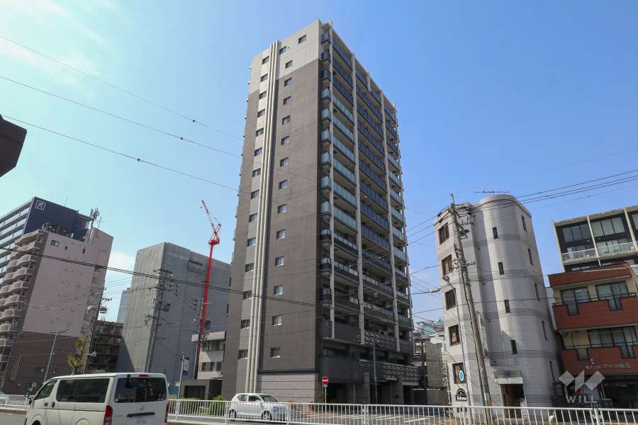 プレサンスロジェ名駅南の外観（南東側から）