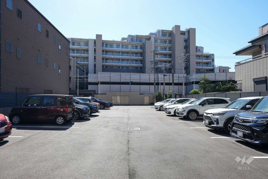敷地内駐車場（屋外平面式）