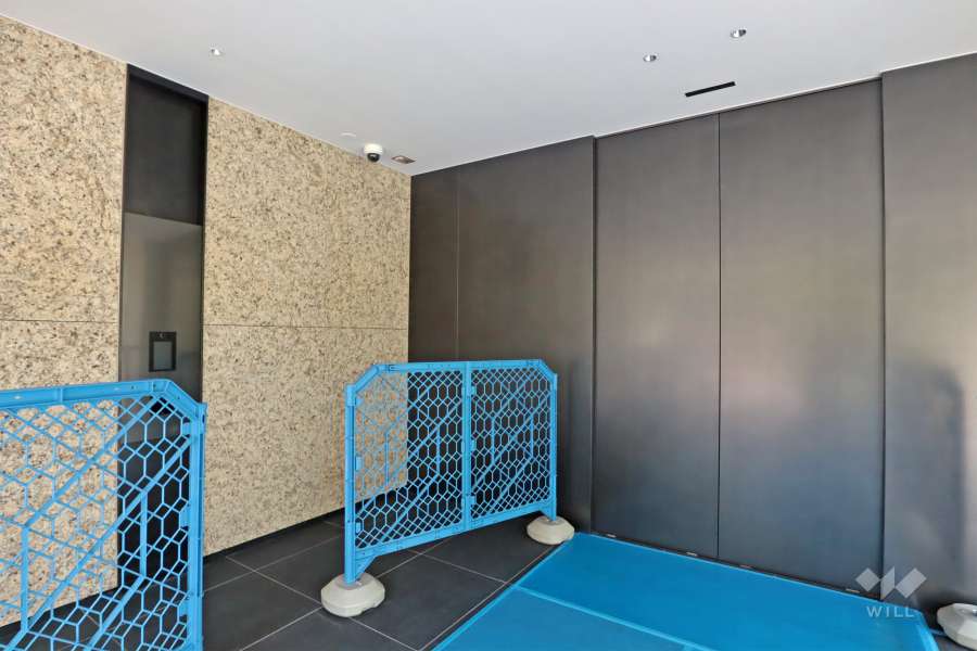 エントランスはオートロック付きです