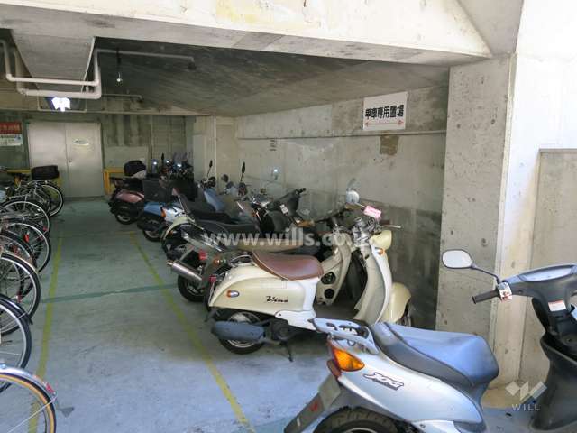 バイク置場