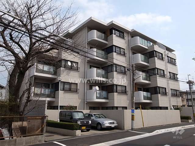 ルモン北桜塚の外観（南西側から）