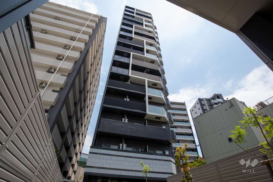 プレサンス福島吉野ミナージの外観（東側から）