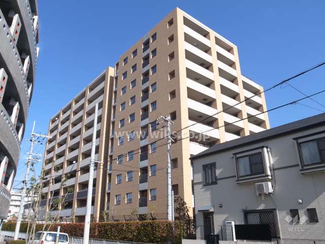 ジークレフ吹田千里丘の外観（南西側から）