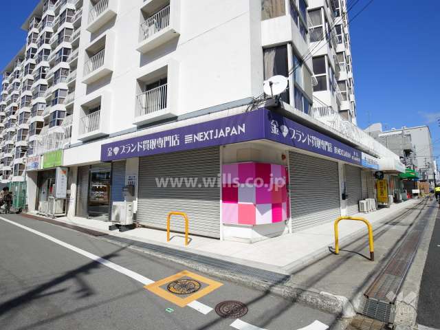 1階には一部店舗部分があります。