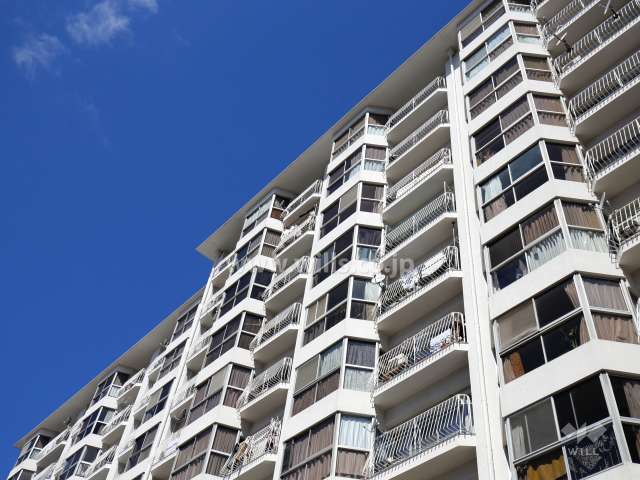 窓は一部コーナーサッシ。外壁は吹き付けです。