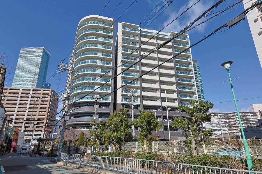 ジェイグラン阿倍野松崎町の外観（南西側から）