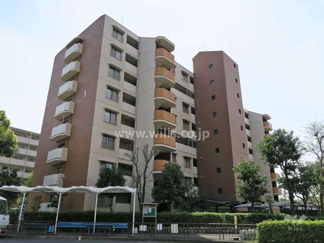 白川高層住宅1号棟の外観（北西側から）