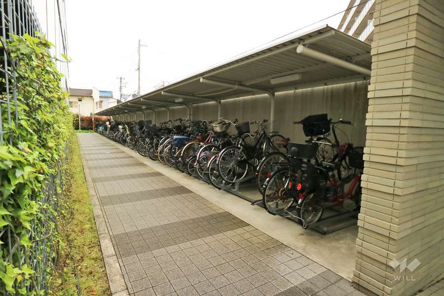 駐輪場（屋根付き）