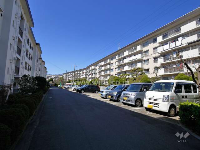 敷地内駐車場（屋外平面式）