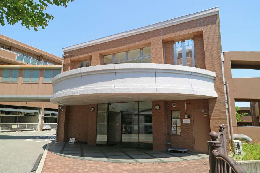 エントランス棟