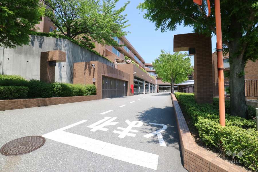 駐車場の出入り口