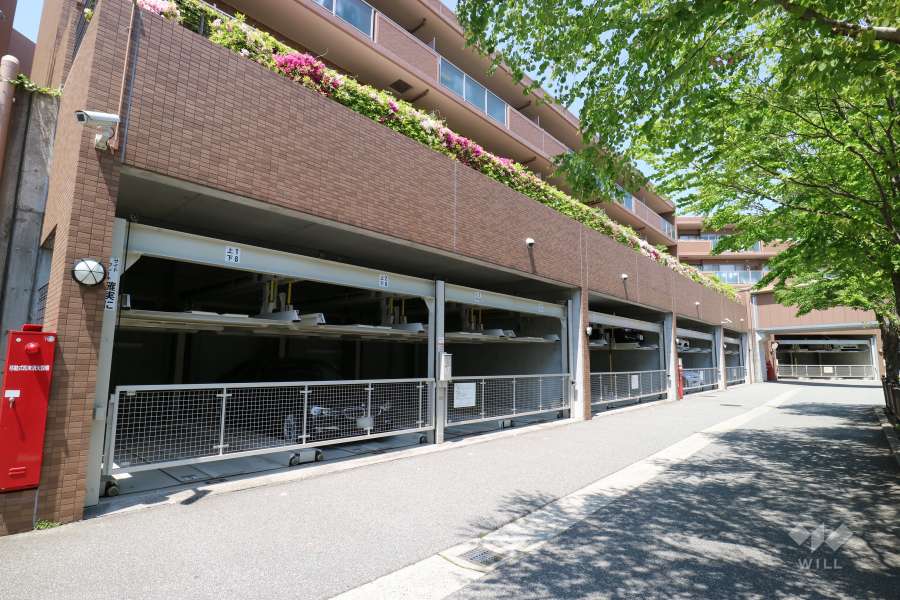 敷地内駐車場（屋内機械式）