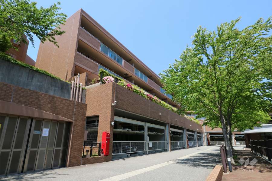 イトーピア逆瀬川ガーデンフラッツの外観