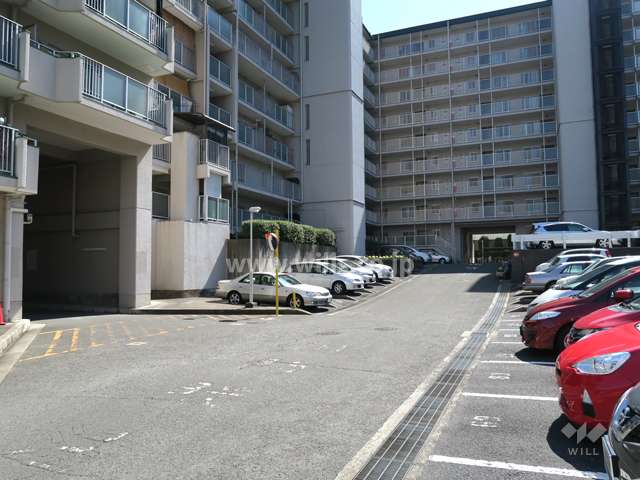 敷地内駐車場（屋外平面式）