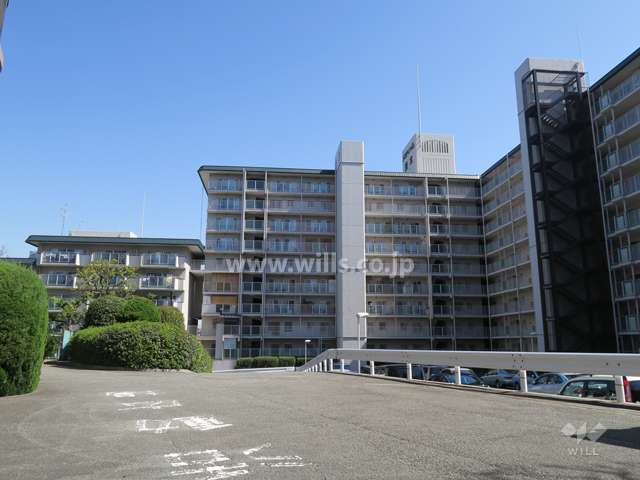 メロディハイム茨木C棟の外観（西側から）