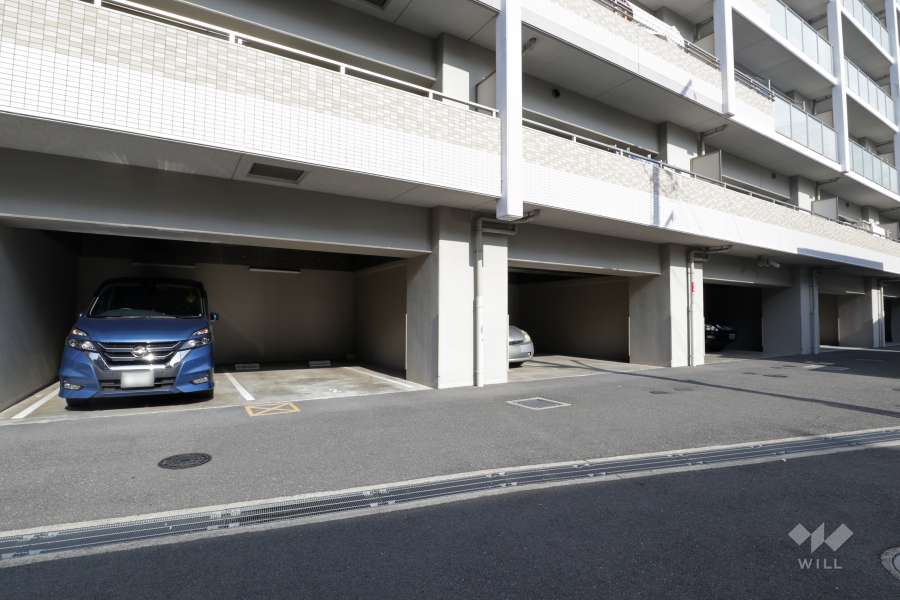 敷地内駐車場（屋内平面式）