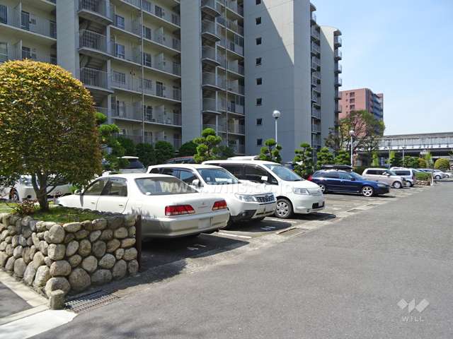 敷地内駐車場（屋外平面式）
