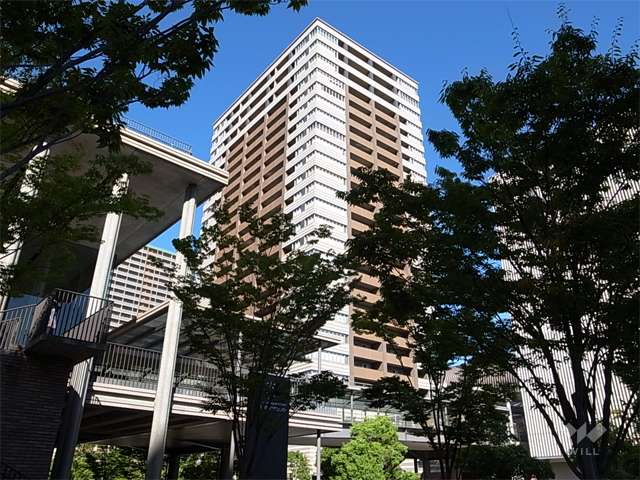 ジオタワー西宮北口の外観（南東側から）