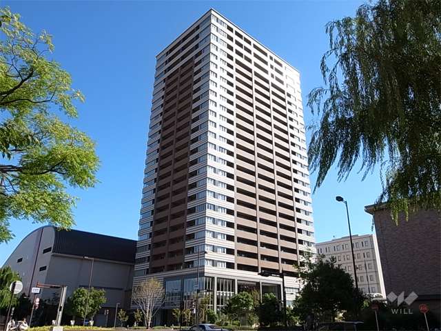 ジオタワー西宮北口の外観（南西側から）