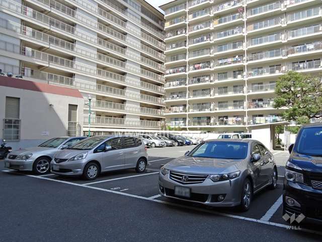 敷地内駐車場（屋外平面式）