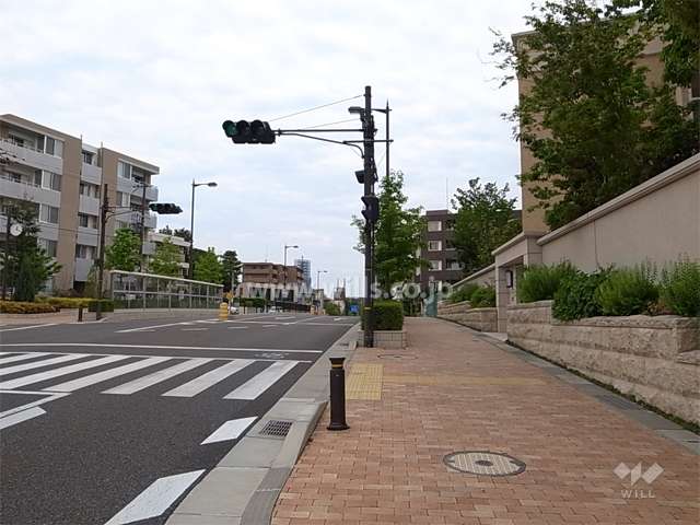 敷地北側は山手幹線に面しています。
