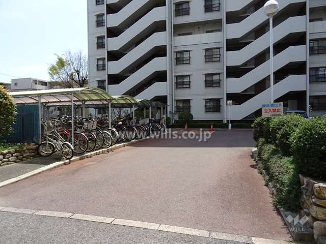 駐車場の出入り口