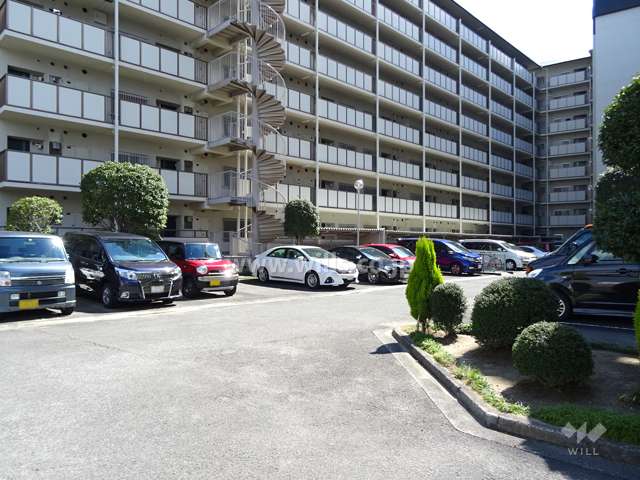敷地内駐車場（屋外平面式）