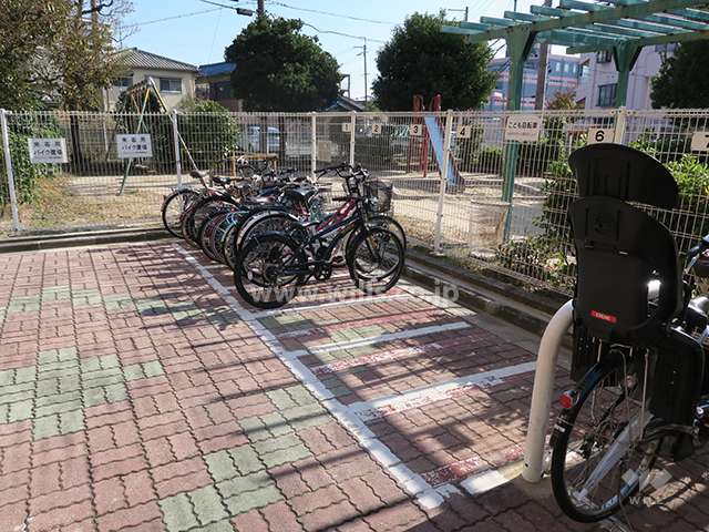 駐輪場（子供用自転車）