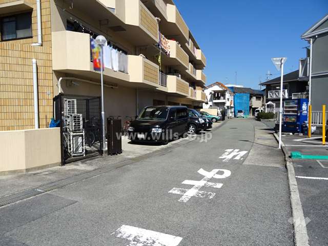敷地南東側の前面道路