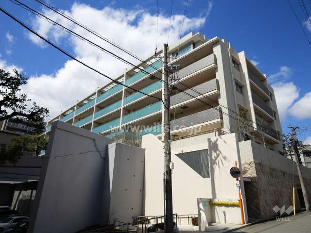ユニハイムエクシア芦屋の外観（南東側から）