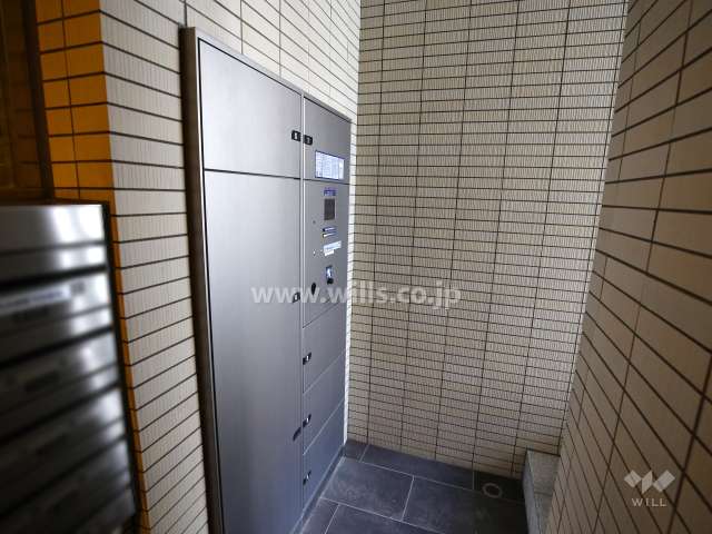 宅配ボックスと共用ポスト