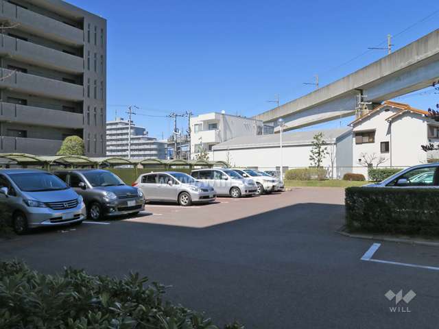 敷地内駐車場（屋外平面式）