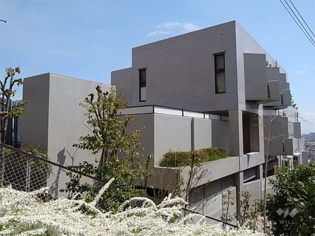 ウエストヒルズ芦屋の外観（北側から）